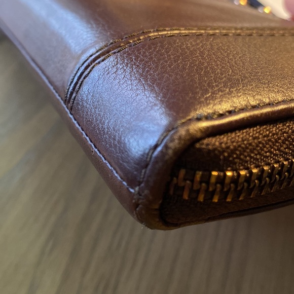 Fossil oxblood and rose gold wallet wristlet - Picture 8 of 8